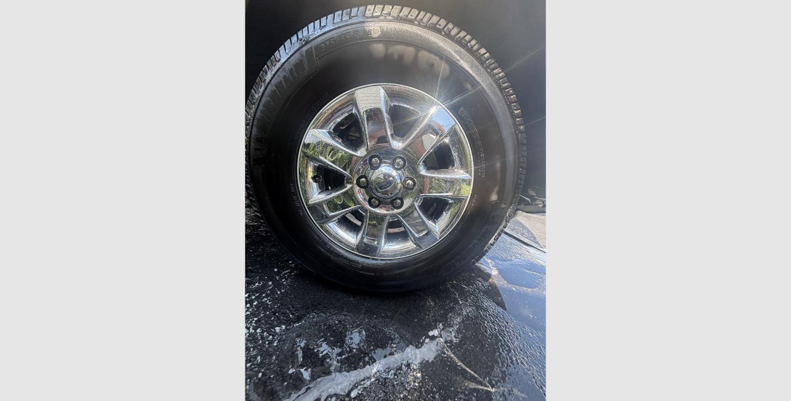 Boone Mobile Detailing wheel and tire detail finish in Midlothian VA